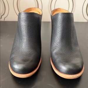 Kork-Ease Black Pebbled Leather Slip-On Mules with Tan Sole